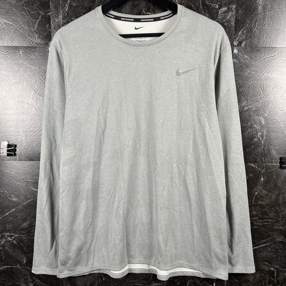 Nike Men's Grey Dri-Fit Running Sleeve Shirt Large -Flaws